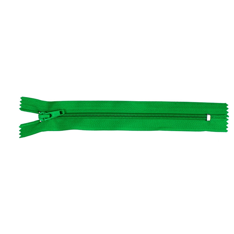 NYLON READY ZIPPER 5 AUTO LOCK CLOSE END 16 CM (151) LIGHT GREEN