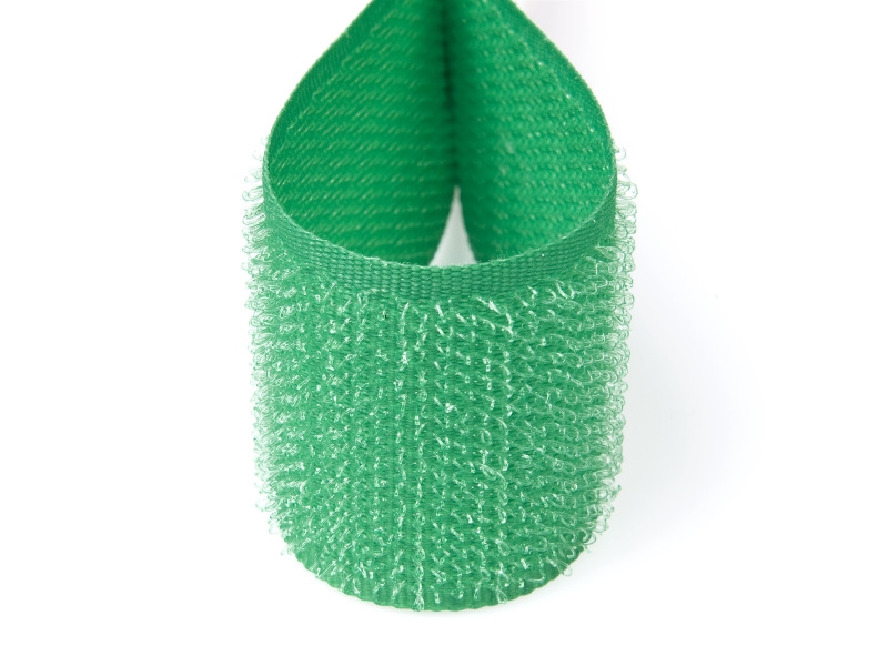 Zipová páska  svetle zelená 151 polyester/nylon háček 25 m