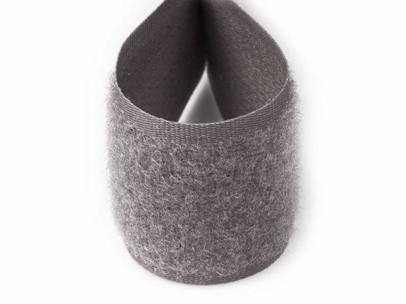 Zipová páska šedá 134 polyester/ny poutko 25 m Zipová páska šedá 134 polyester/ny poutko 25 m