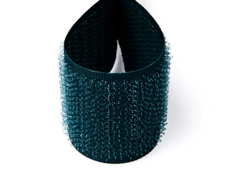 Zipová páska tmavě zelená 017 polyester/nylon háček 25 m Zipová páska tmavě zelená 017 polyester/nylon háček 25 m