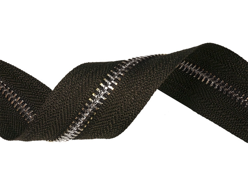 METAL ZIPPER TAPE 5  (141)  DARK BROWN GLOSSY NICKEL