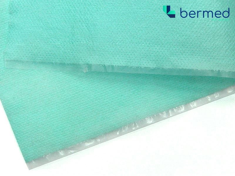 Bermed Laminat medyczny ochronny 53 g/m2 zielony (EN 14126) 500 mb