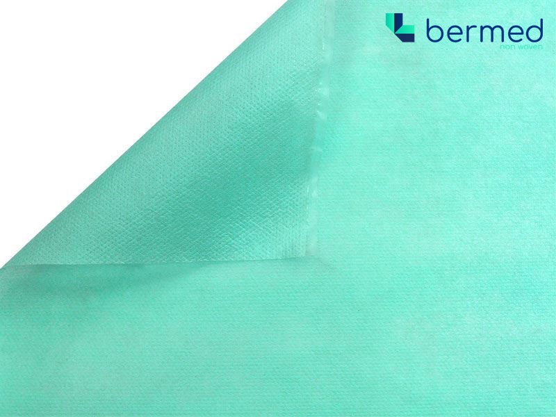 Bermed Laminat medyczny ochronny 53 g/m2 zielony (EN 14126) 150 mb