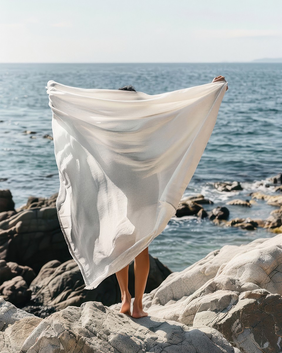 100 % COTTON  FABRIC WEISS 140 CM