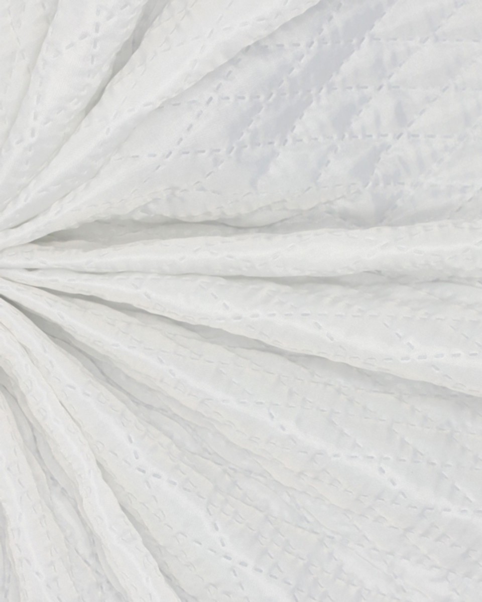 QUILTED POLYESTER LINING   FABRIC DIAMOND&nbsp180T (501) WHITE   150 CM