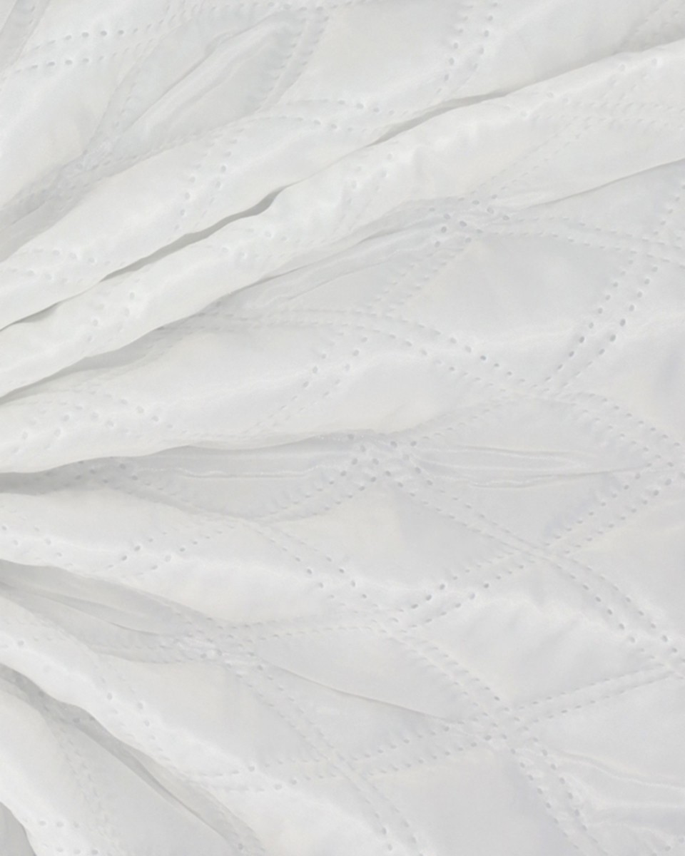 QUILTED POLYESTER LINING   FABRIC CHESSBOARD&nbsp180T (501)  WHITE 150 CM