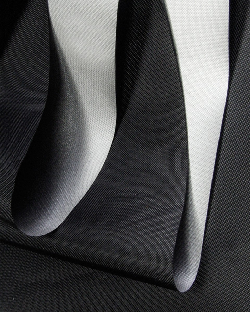 POLYESTER-STOFF 420D PU-BESCHICHTET SCHWARZ/SILBER 150 CM 100  LM