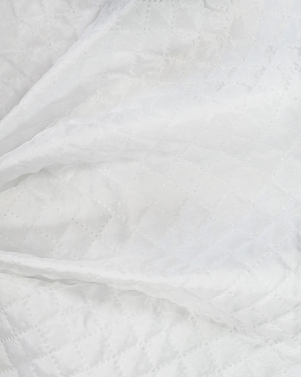 QUILTED POLYESTER LINING  FABRIC 180T SQUARE     2 x 2 (501) WHITE 150  CM 50  MB
