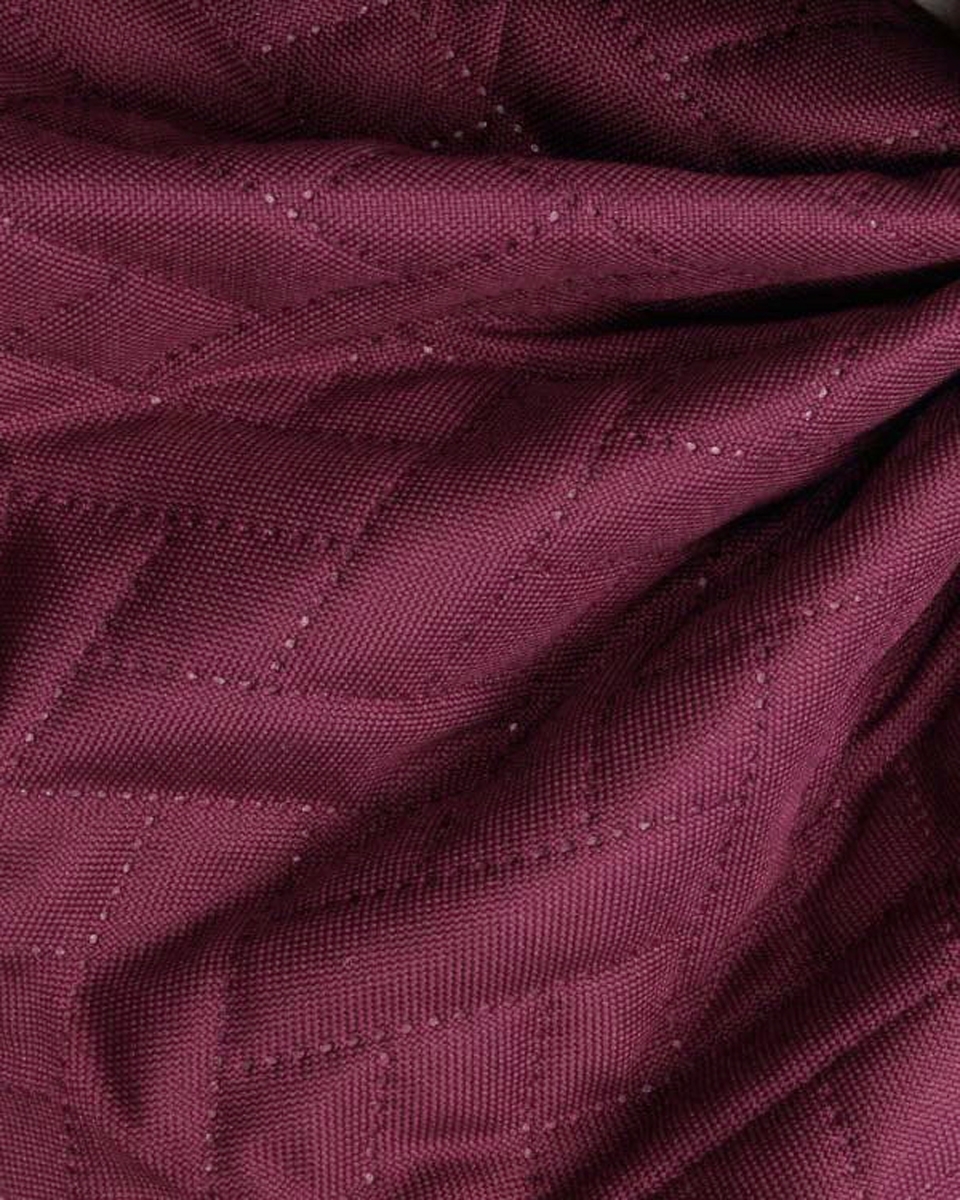 Quilted polyester fabric Oxford 600d pu*2 waterproof premium (525) maroon 160 cm Quilted polyester fabric Oxford 600d pu*2 waterproof premium (525) maroon 160 cm