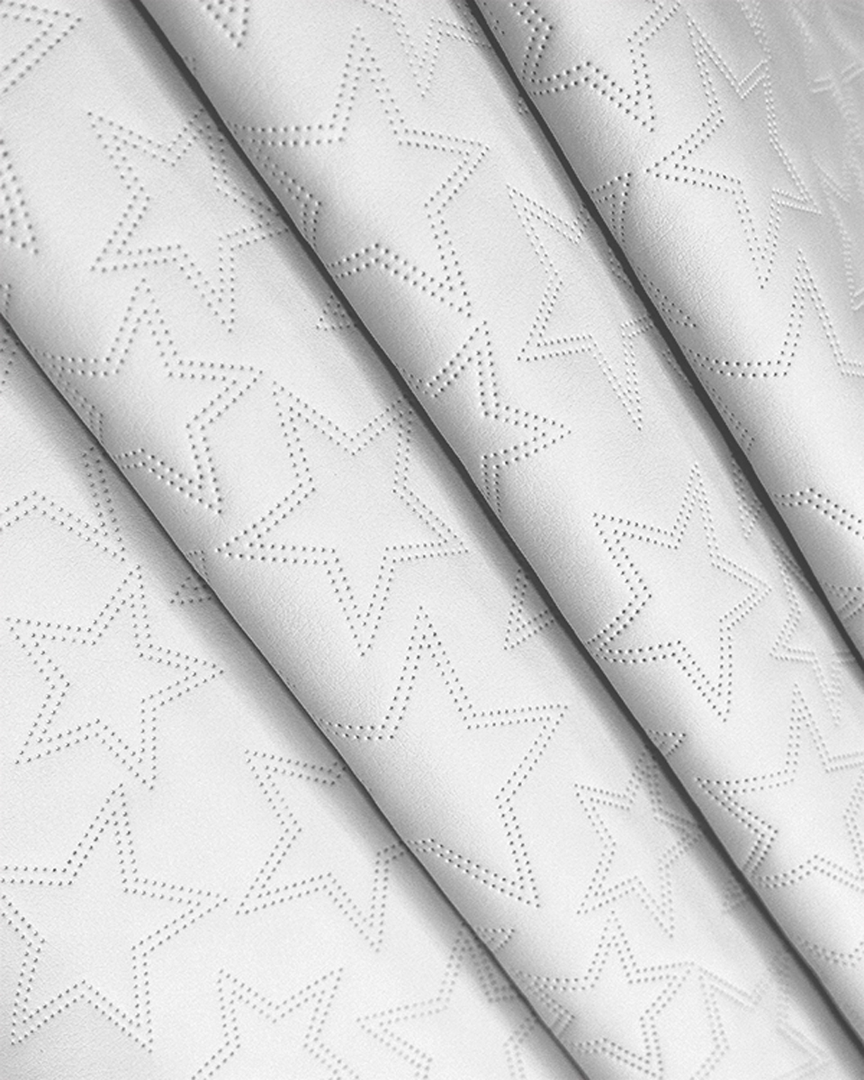 IMITATION QUILTED LEATHER STARS WHITE 140 CM 1 MB IMITATION QUILTED LEATHER STARS WHITE 140 CM 1 MB