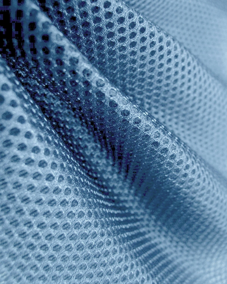 KNITTED MESH BLUE 210 G/M2 150 CM 25 MB