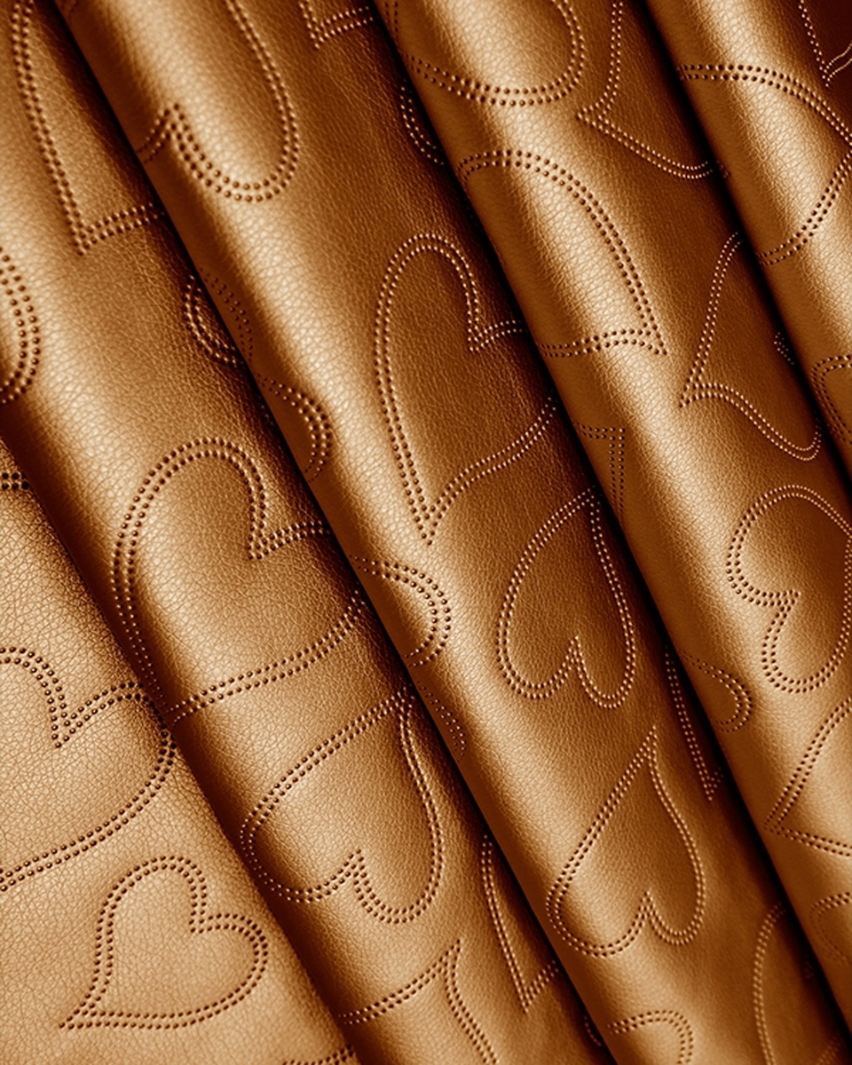 IMITATION QUILTED LEATHER HEARTS COPPER 140 CM 1 MB