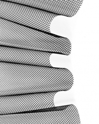 NETZ  SCHWARZ 110 G/M2 160 CM 100 LM