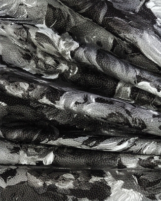 IMITATION LEATHER GRAY PAINTED FLOWERS 140 CM 1 MB