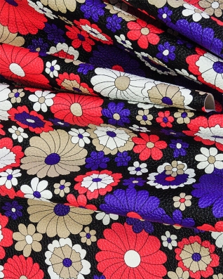 IMITATION LEATHER BLACK FLOWERS 140 CM 35 MB
