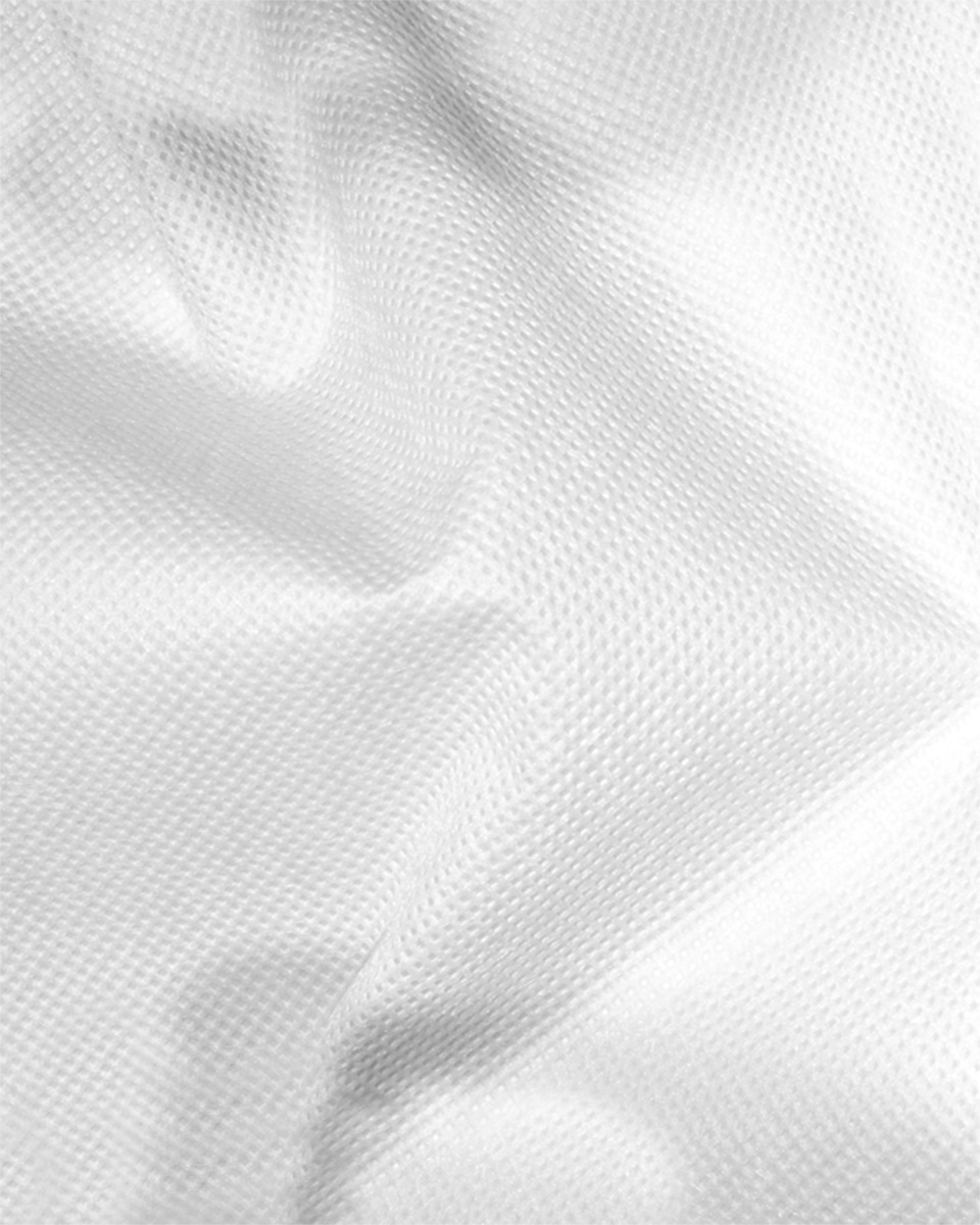 Agrowłóknina PP UV 48 g/m2 biała 300 mb Agrowłóknina PP UV 48 g/m2 biała 300 mb
